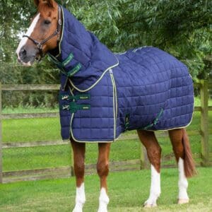 Lucanta 450g Stable Rug with Neck Cover