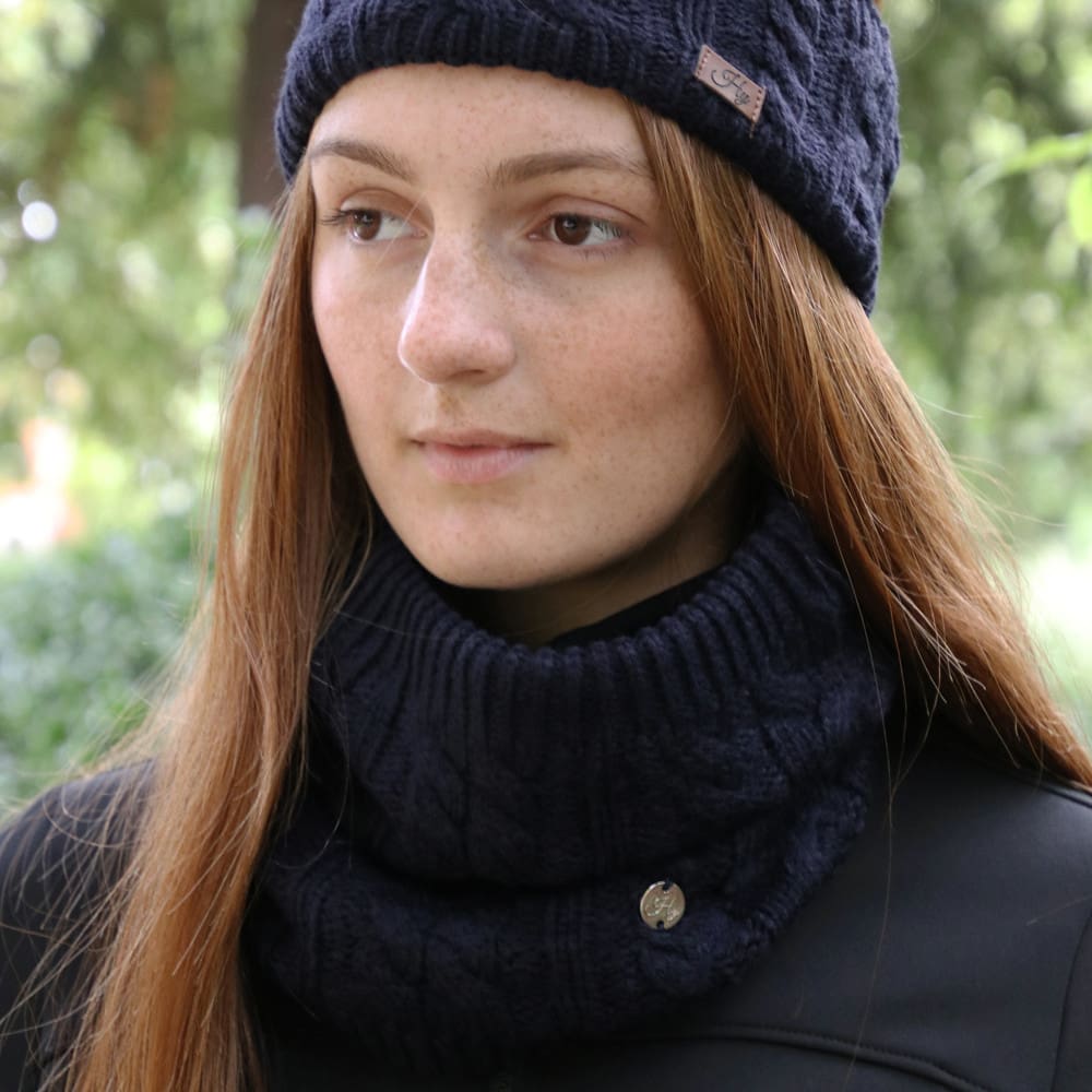 Hy Equestrian Meribel Cable Knit Snood - Image 4